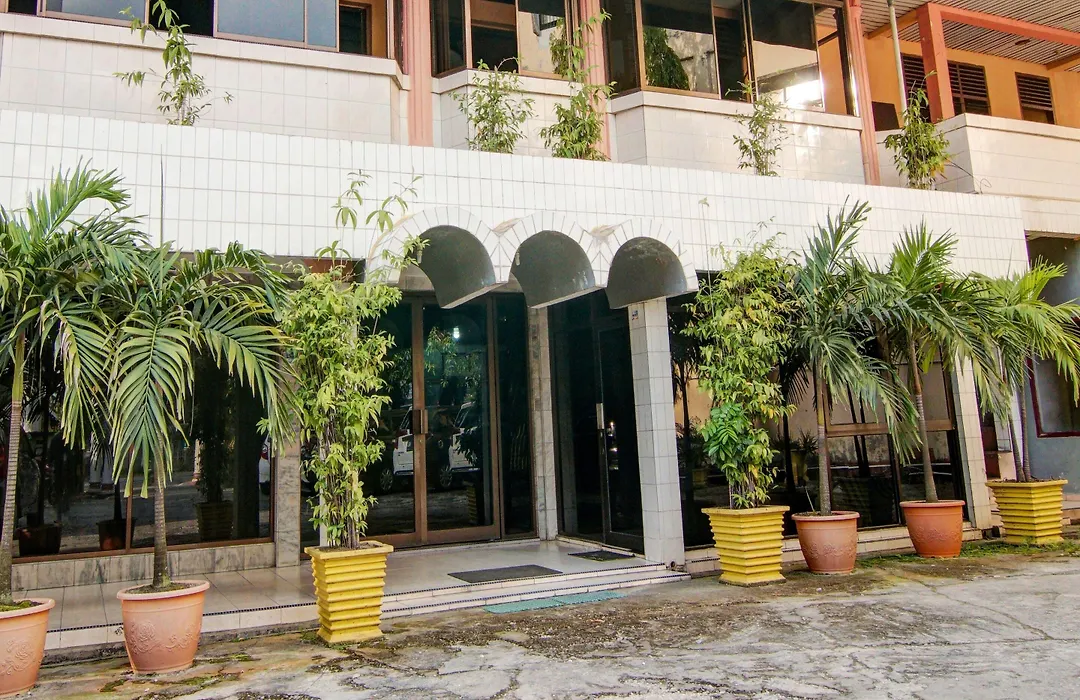 SPOT ON 2690 Hotel Tampan-1